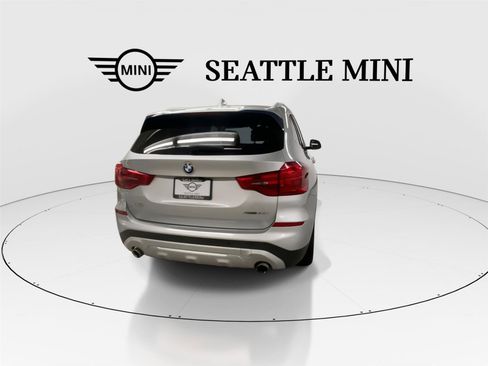 Used 2019 BMW X3 sDrive30i w/ Driving Assistance Package RWD image 9