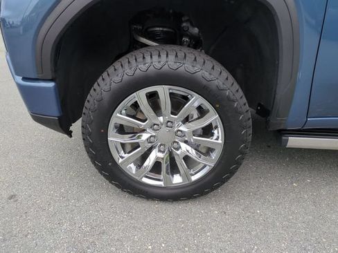 Used 2024 GMC Sierra 1500 Denali AWD/4WD image 10