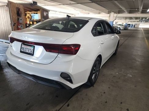 Certified 2024 Kia Forte LXS FWD image 2