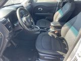 Used 2016 Kia Soul + image 5