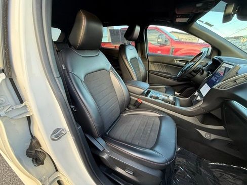 Used 2022 Ford Edge ST-Line w/ Class II Trailer Tow Package image 27