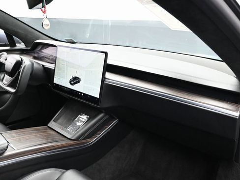 Used 2022 Tesla Model S image 37