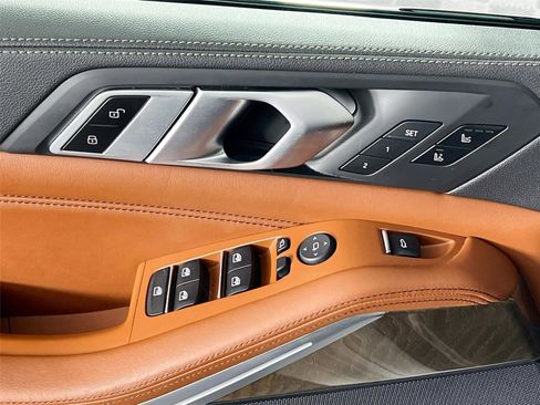 Used 2021 BMW X5 xDrive40i w/ M Sport Package image 20