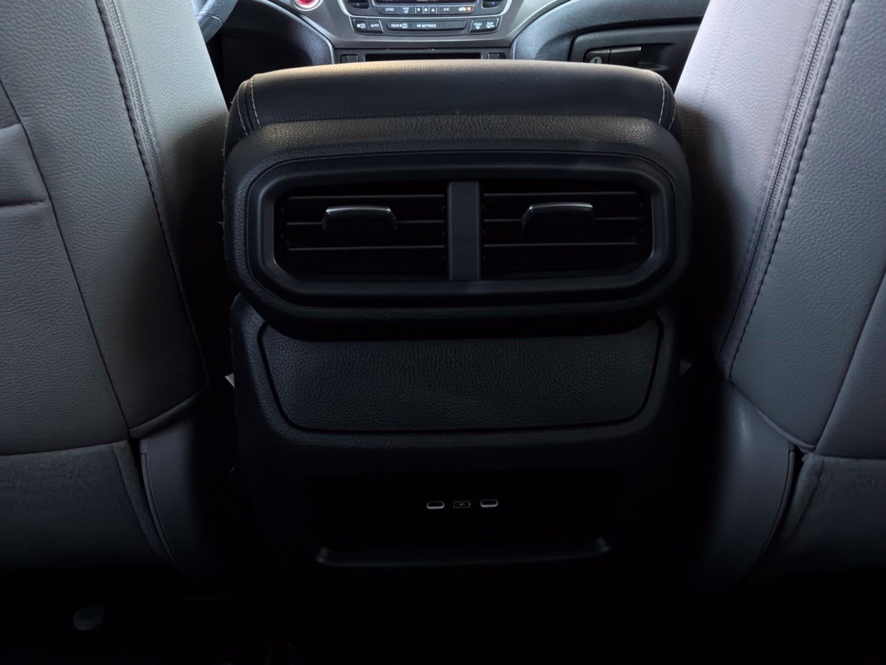 Used 2025 Honda Passport EX-L image 14