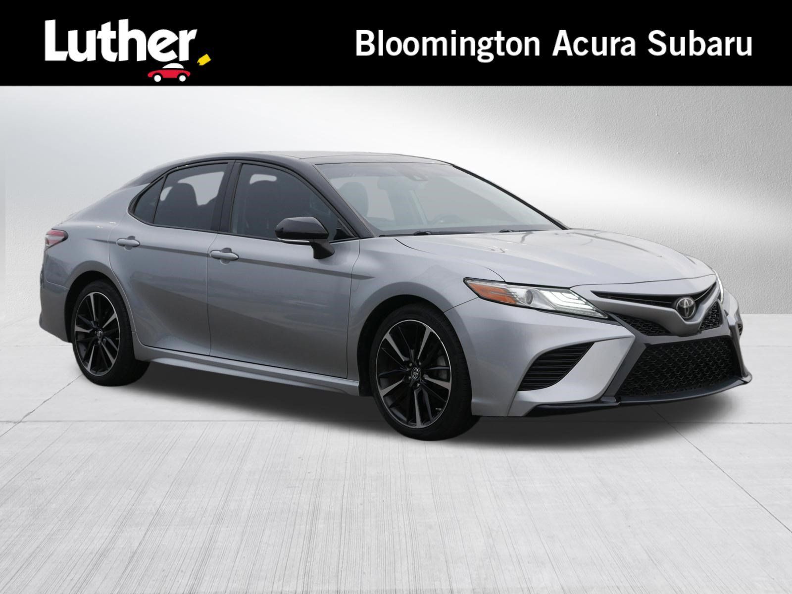 Used 2019 Toyota Camry XSE FWD image 1