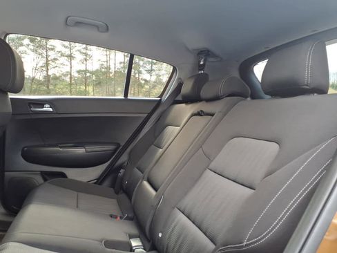 Used 2017 Kia Sportage LX image 10