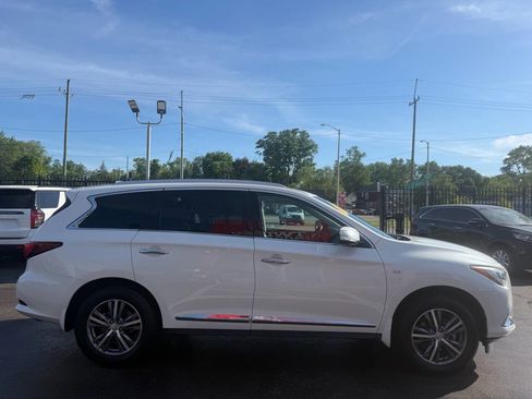 Used 2020 INFINITI QX60 Luxe w/ Essential Package FWD image 4