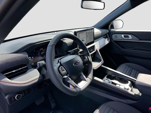 New 2026 Ford Explorer ST-Line w/ ST-Line Street Pack RWD image 6