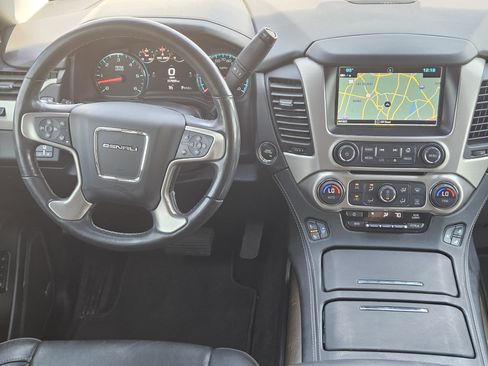 Used 2018 GMC Yukon XL Denali RWD image 26