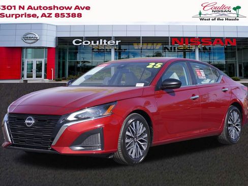 Certified 2025 Nissan Altima 2.5 SV image 1