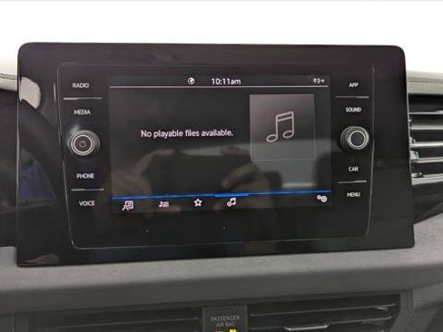 Used 2025 Volkswagen Jetta SE w/ Sunroof Package FWD image 23