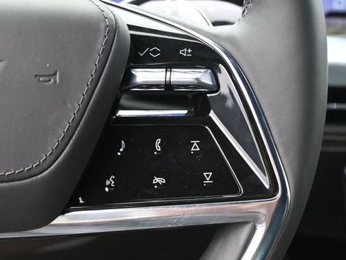 Used 2025 Cadillac Escalade Sport Platinum AWD/4WD image 36