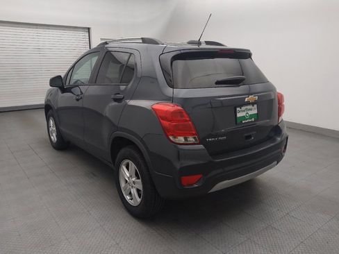Used 2021 Chevrolet Trax LT w/ LT Convenience Package AWD/4WD image 5