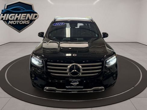 Used 2025 Mercedes-Benz GLB 250 4MATIC image 10
