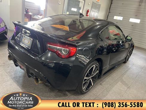 Used 2019 Toyota 86 TRD SE image 6