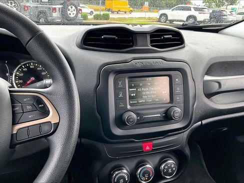 Used 2017 Jeep Renegade Sport w/ Power & Air Group FWD image 7