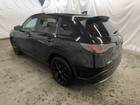Used 2023 Honda HR-V Sport image 10