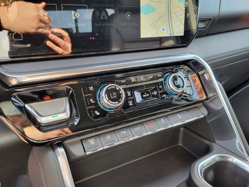 New 2026 GMC Sierra 2500 Denali w/ Denali Reserve Package image 20