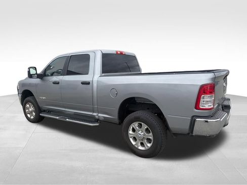Used 2024 RAM 2500 Big Horn AWD/4WD image 4