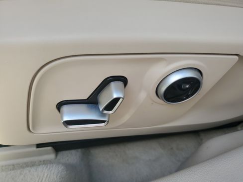 Used 2022 Maserati Quattroporte Modena image 10