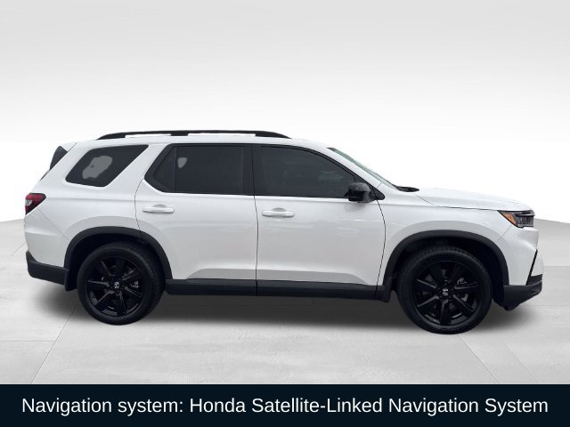 Used 2025 Honda Pilot Black Edition image 8
