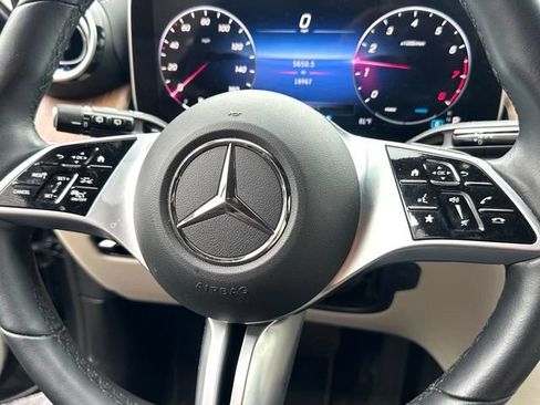 Used 2023 Mercedes-Benz GLC 300 4MATIC image 19