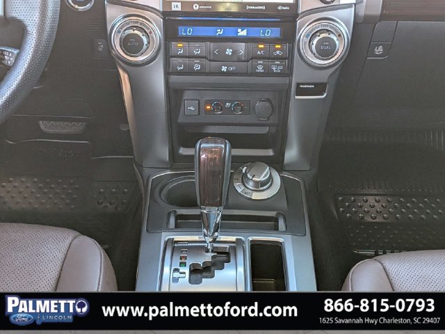 Used 2024 Toyota 4Runner Limited AWD/4WD image 17