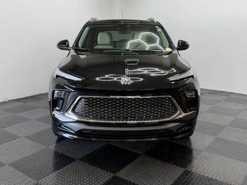 Used 2024 Buick Encore GX Avenir w/ Avenir Convenience Package FWD image 3