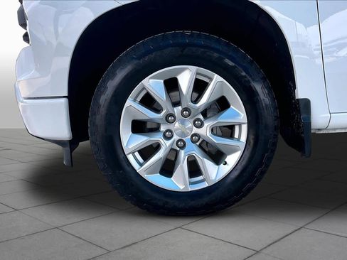 Used 2023 Chevrolet Silverado 1500 Custom RWD image 11