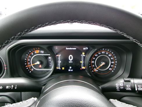 New 2026 Jeep Wrangler Unlimited Rubicon image 9