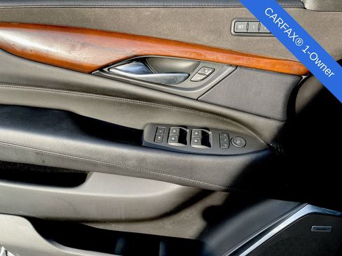 Used 2018 Cadillac Escalade ESV Luxury image 47