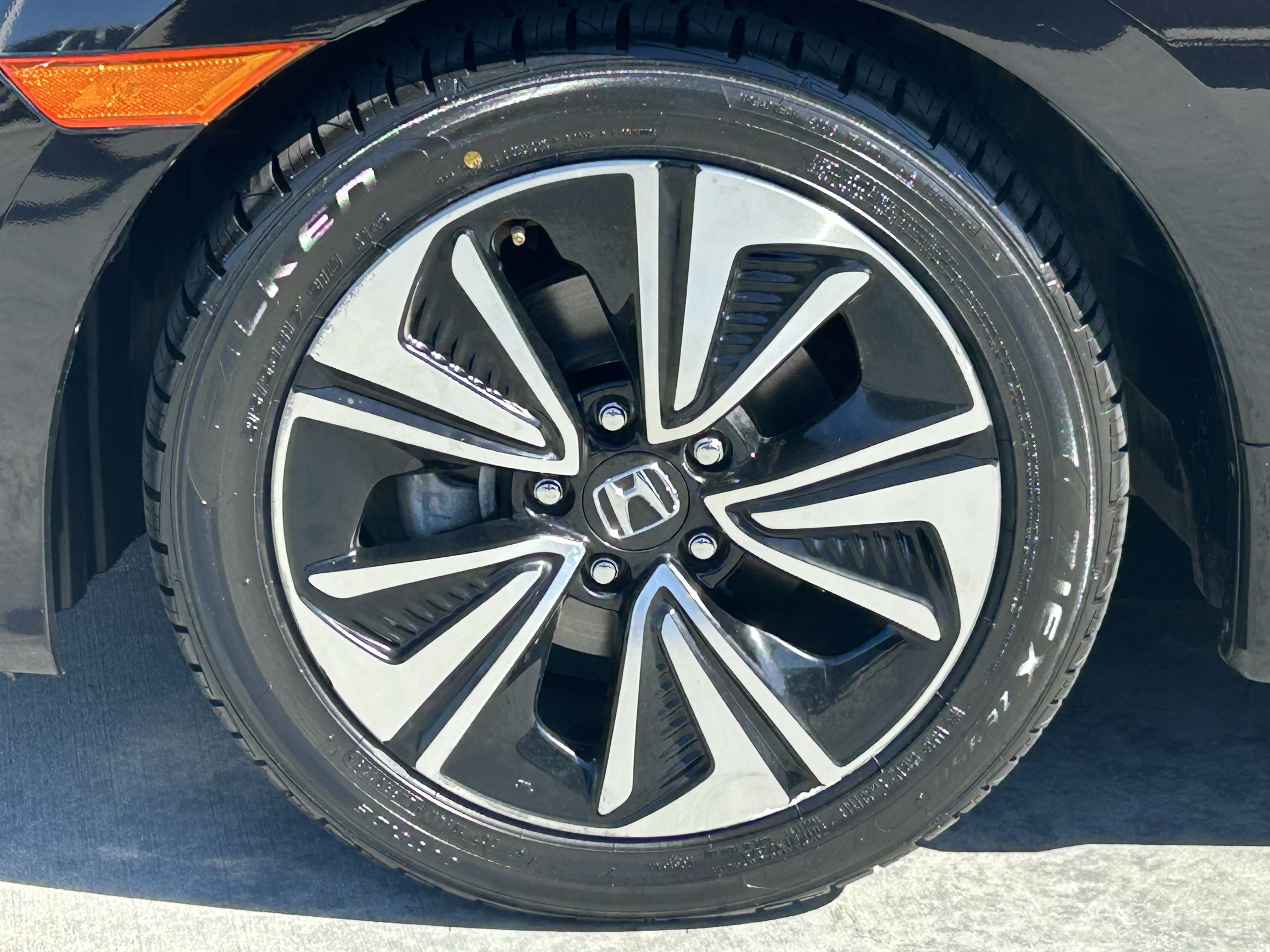 Used 2017 Honda Civic EX-T image 8