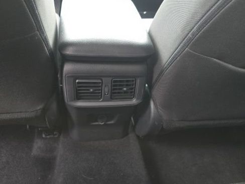 Used 2025 Toyota RAV4 LE AWD/4WD image 22