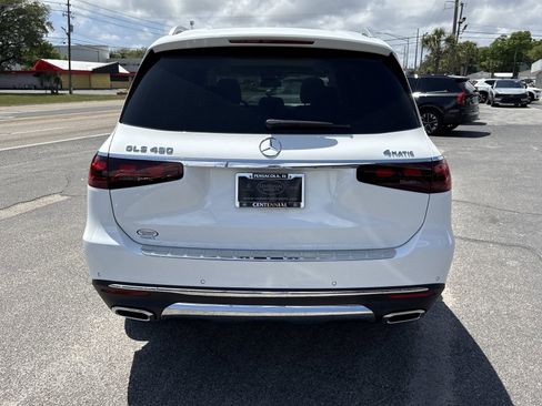 New 2026 Mercedes-Benz GLS 450 4MATIC image 4
