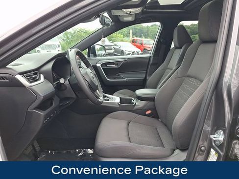 Used 2023 Toyota RAV4 SE w/ Convenience Package AWD/4WD image 2