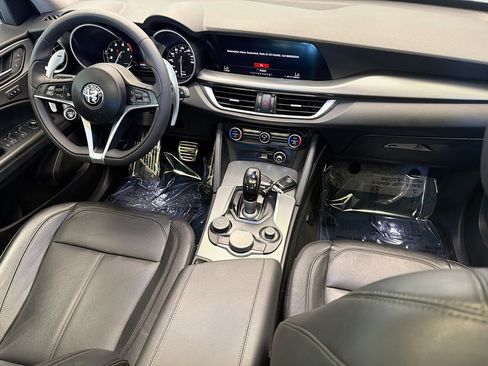 Used 2019 Alfa Romeo Stelvio Sport w/ Quick Order Package 22K Sport image 13
