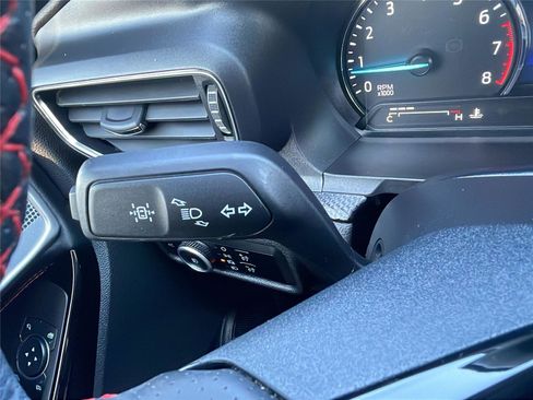 Used 2023 Ford Explorer ST-Line image 23