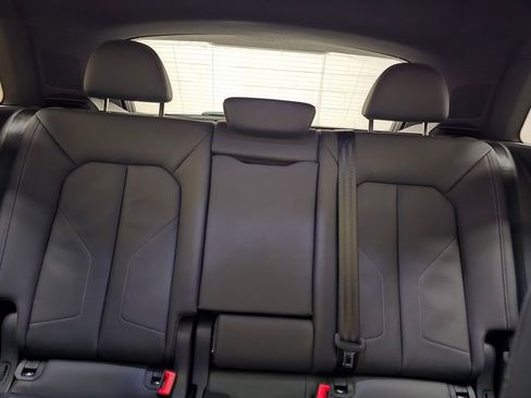 Used 2025 Audi Q3 2.0T Premium w/ Convenience Package image 29