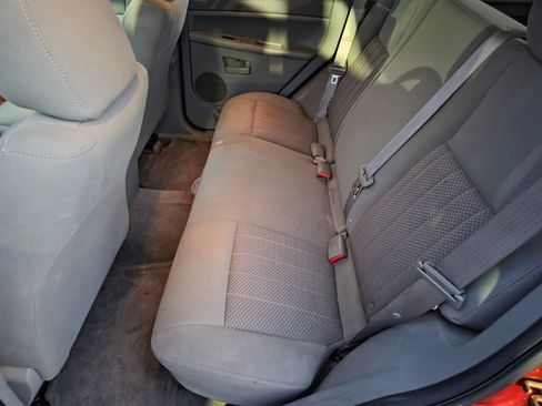 Used 2006 Jeep Grand Cherokee Laredo AWD/4WD image 10
