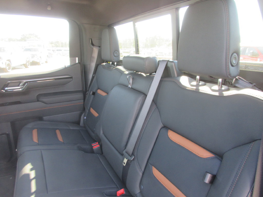 New 2026 GMC Sierra 1500 AT4 w/ AT4 Premium Package AWD/4WD image 14