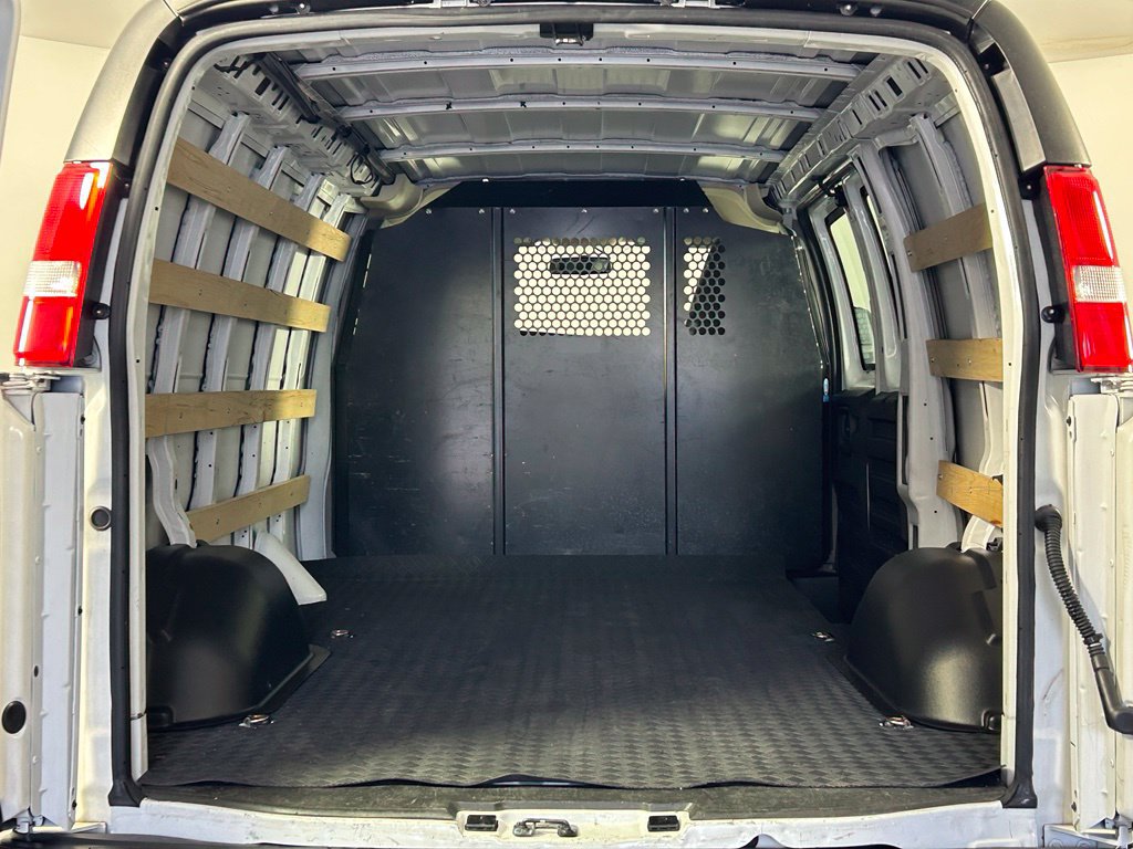 Used 2025 Chevrolet Express 2500 w/ Driver Convenience Package RWD image 13