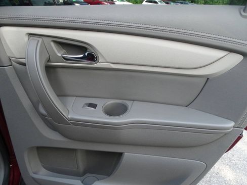 Used 2017 Chevrolet Traverse AWD LT w/ True North Edition image 43