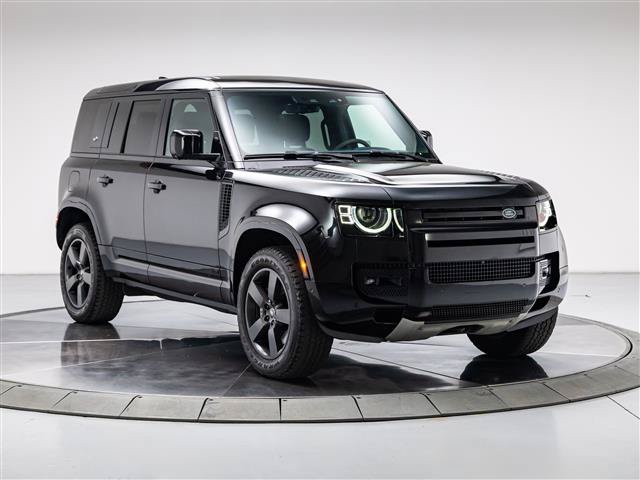 Used 2023 Land Rover Defender 110 V8 AWD/4WD image 10