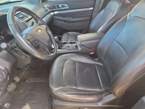 Used 2018 Ford Explorer Sport w/ Equipment Group 401A AWD/4WD image 18