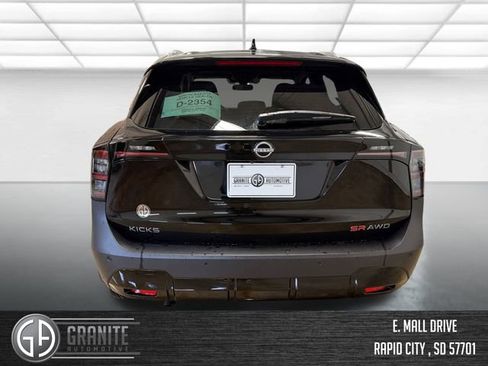 New 2026 Nissan Kicks SR w/ SR Premium Package AWD/4WD image 4