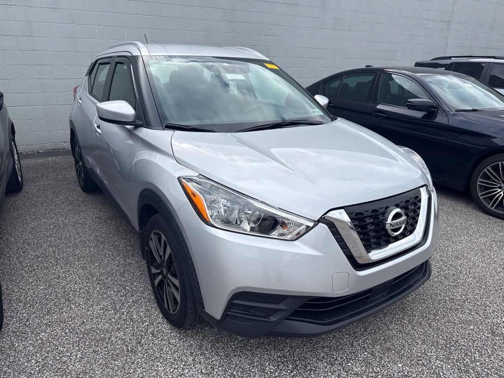 Used 2020 Nissan Kicks SV FWD image 3