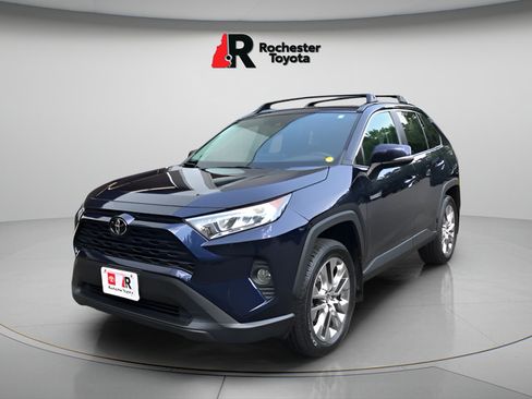 Certified 2021 Toyota RAV4 XLE Premium AWD/4WD image 3