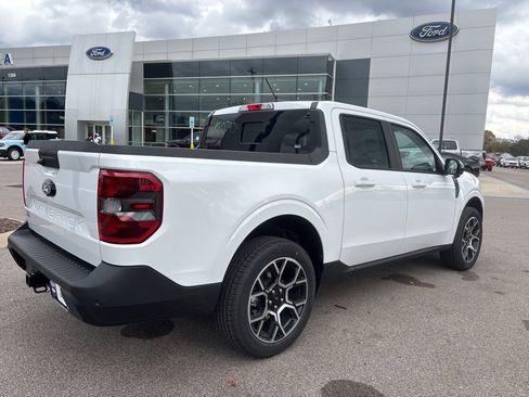 Used 2025 Ford Maverick Lariat w/ 4K Tow Package image 10