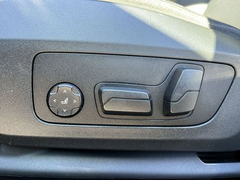 Certified 2023 BMW X1 xDrive28i w/ Convenience Package image 12