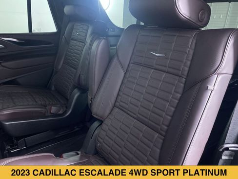Certified 2023 Cadillac Escalade Sport Platinum w/ LPO, ONYX Package AWD/4WD image 14